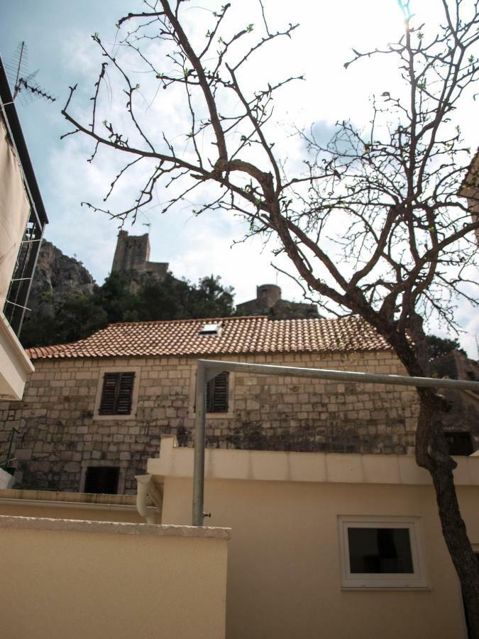 House Nataniel In Omis Near Sea Daire Dış mekan fotoğraf