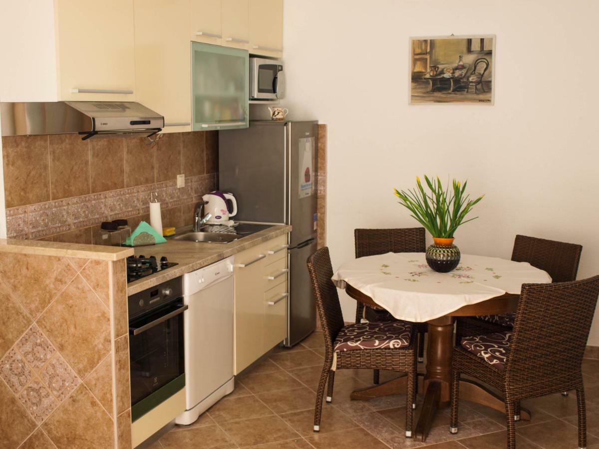 House Nataniel In Omis Near Sea Daire Dış mekan fotoğraf