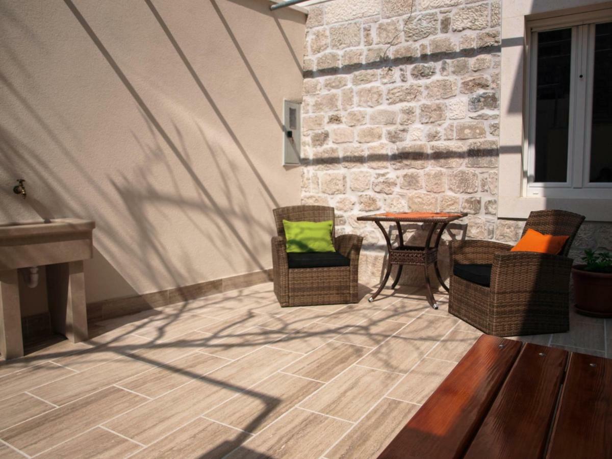 House Nataniel In Omis Near Sea Daire Dış mekan fotoğraf