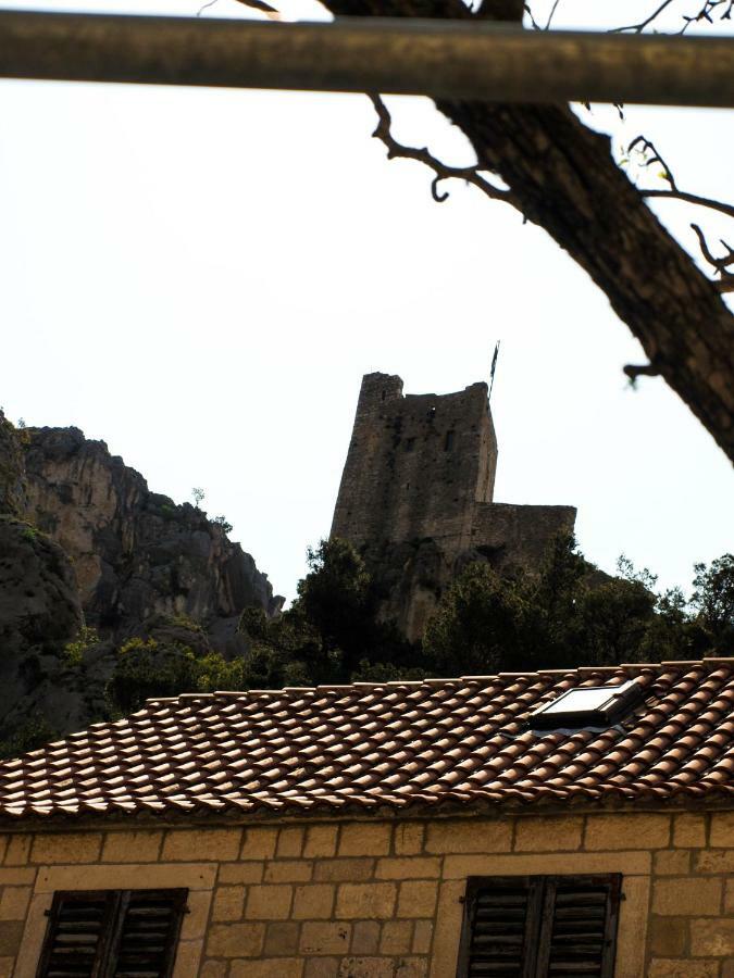 House Nataniel In Omis Near Sea Daire Dış mekan fotoğraf