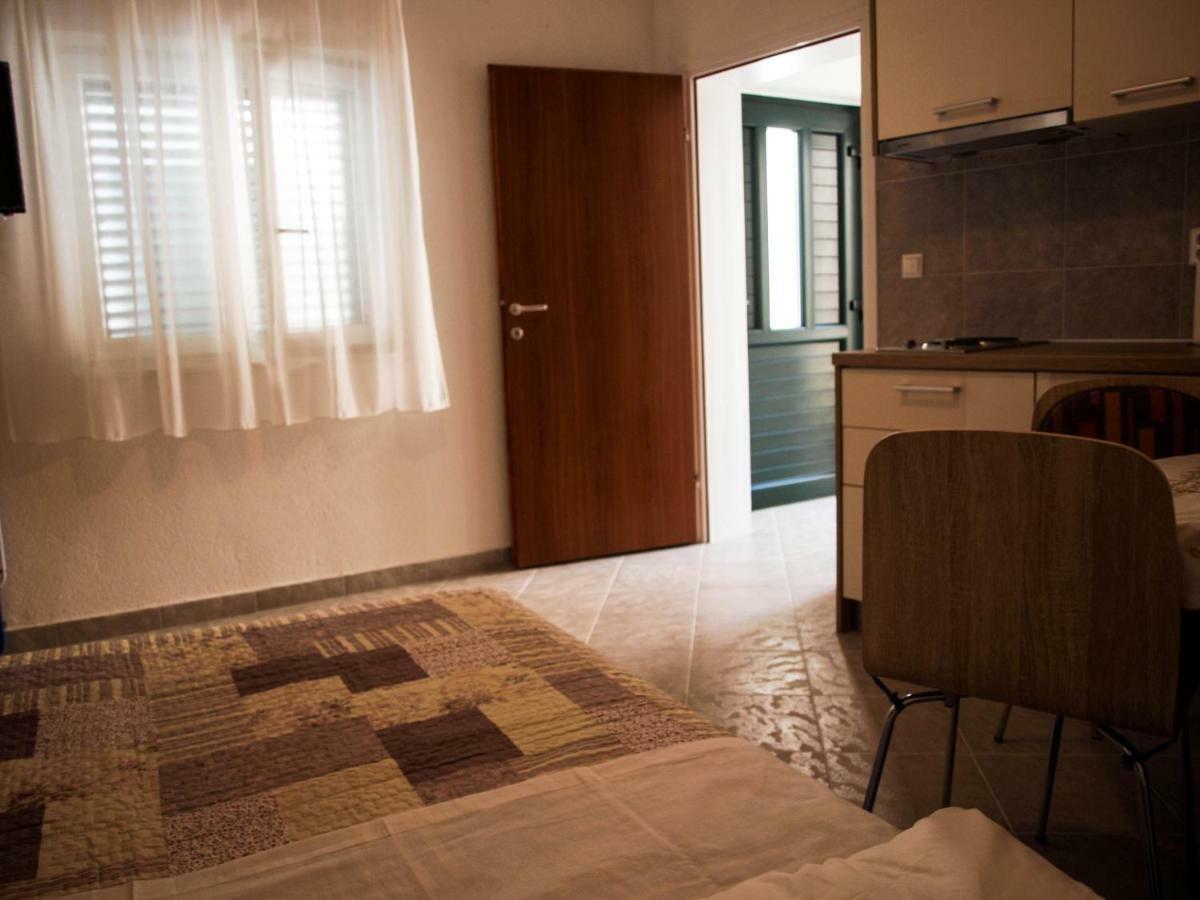House Nataniel In Omis Near Sea Daire Dış mekan fotoğraf
