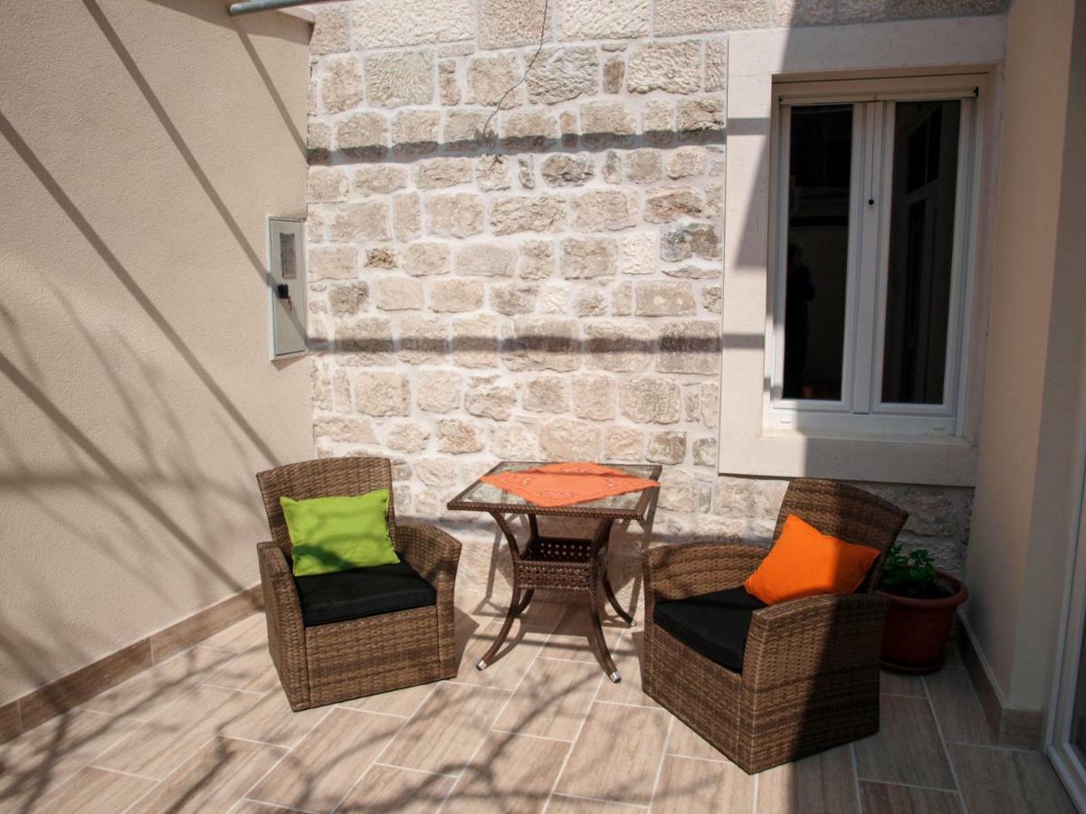House Nataniel In Omis Near Sea Daire Dış mekan fotoğraf