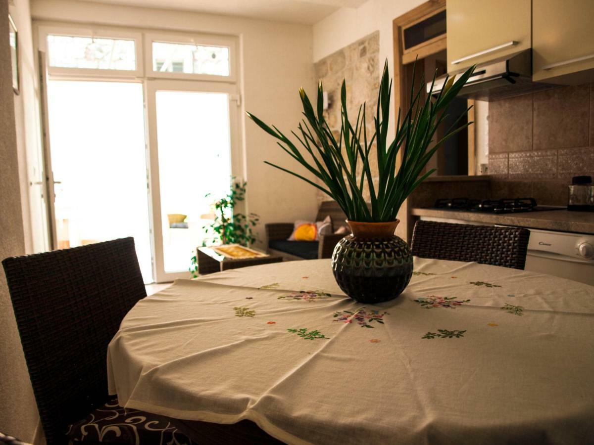 House Nataniel In Omis Near Sea Daire Dış mekan fotoğraf
